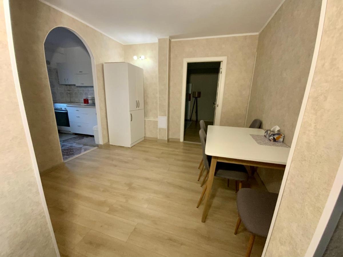 Apartament Bella Tirgu Ocna Exterior photo